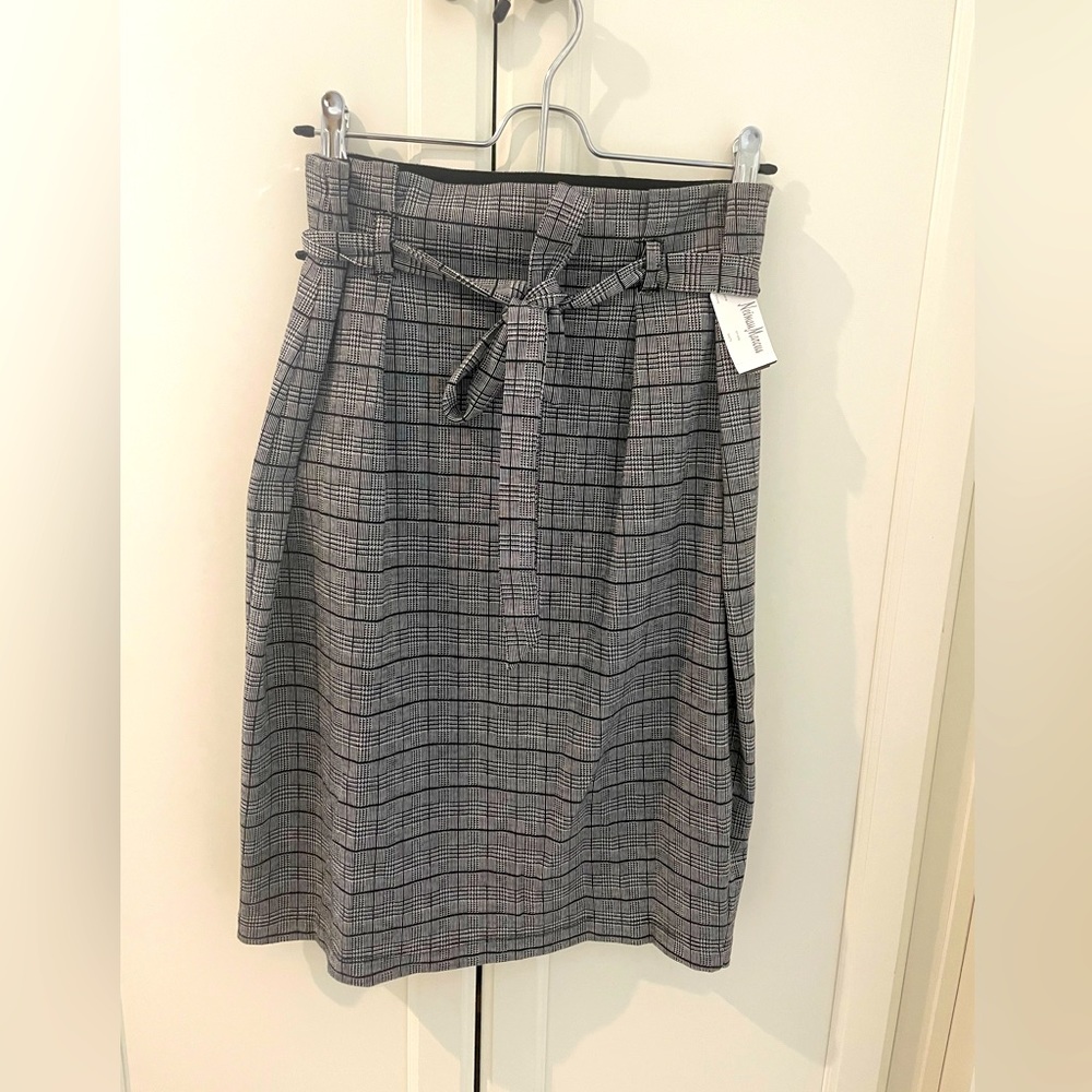 NWT Max Studio Plaid Knee Length Skirt Size M